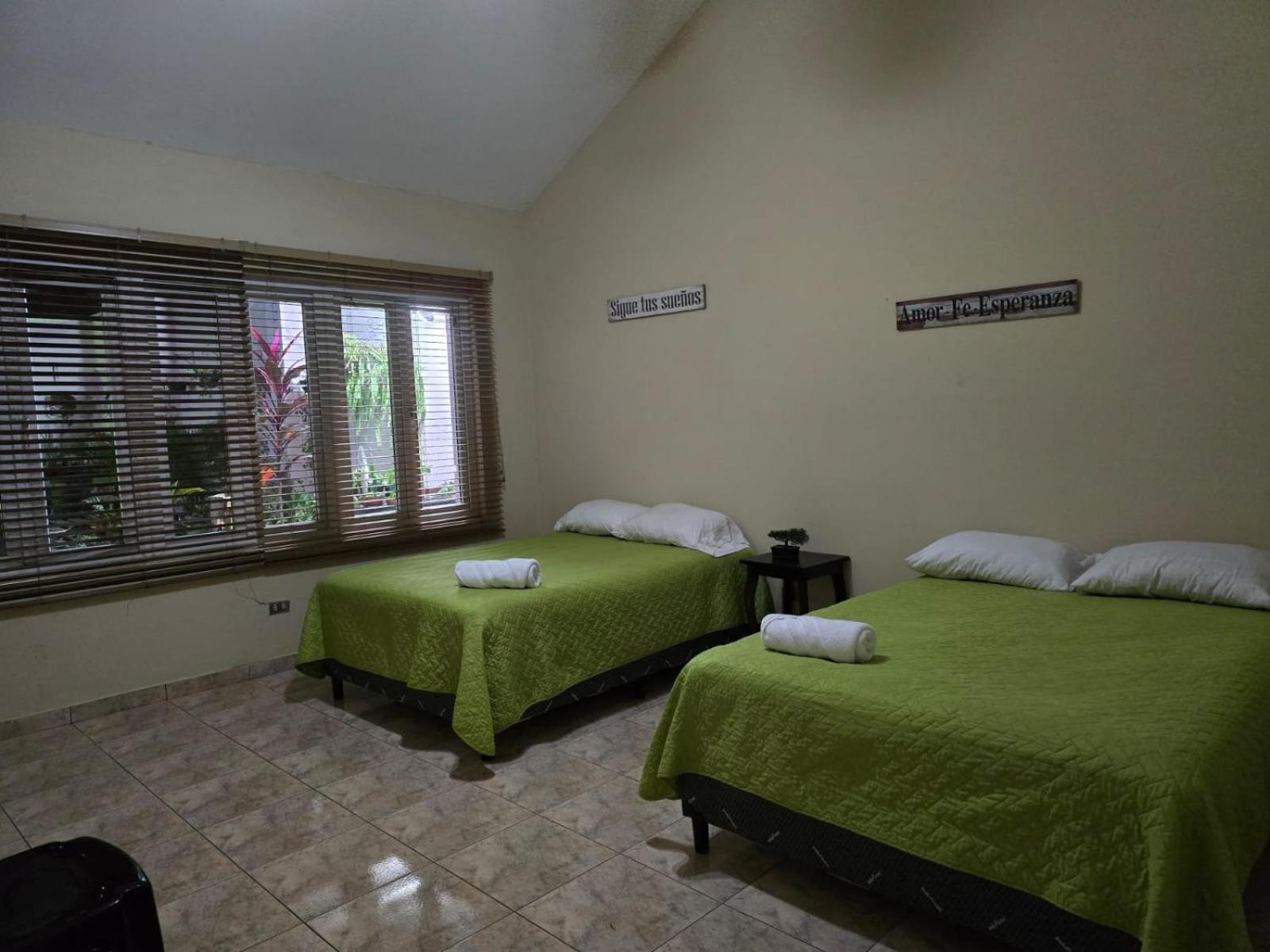 Hostal Casa Luna ซานตา อานา ภายนอก รูปภาพ