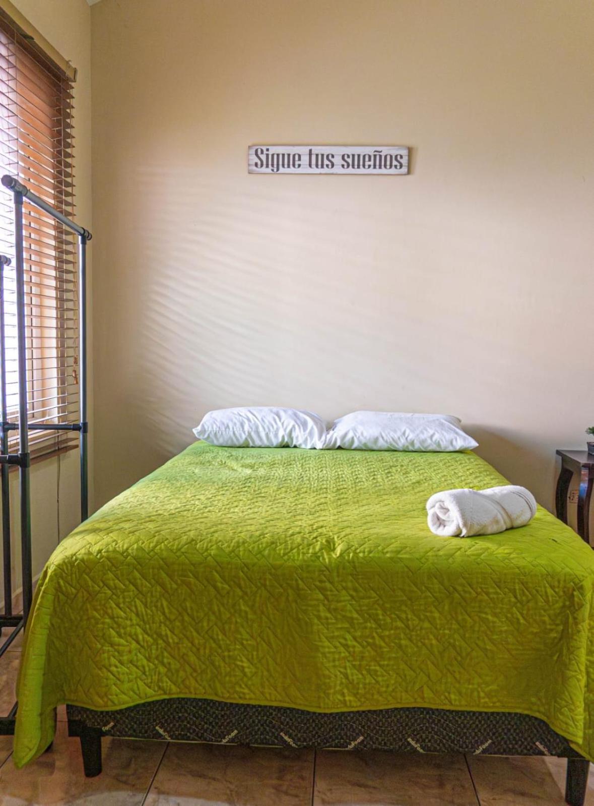 Hostal Casa Luna ซานตา อานา ภายนอก รูปภาพ